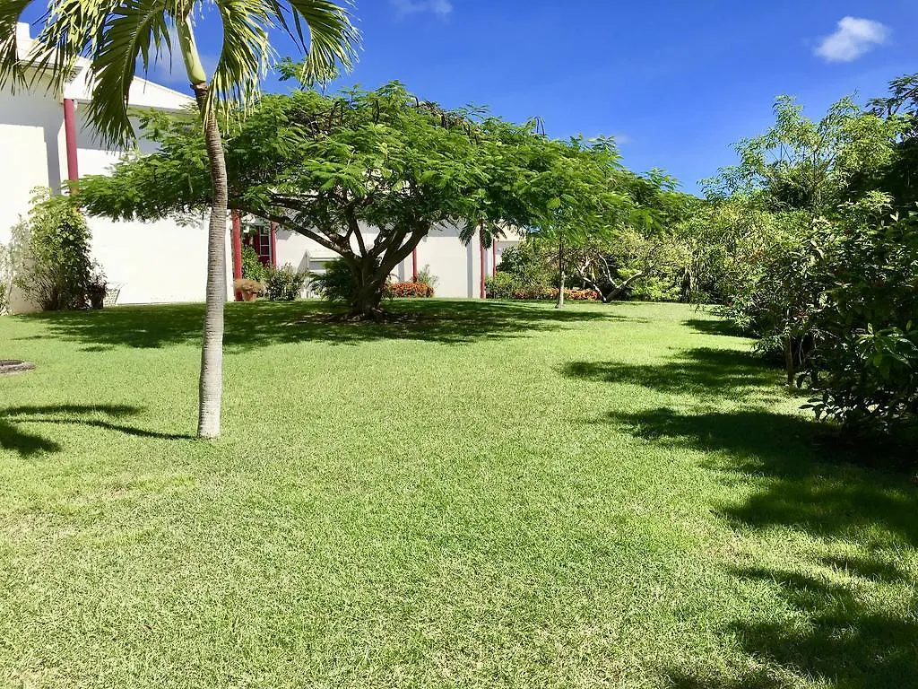 ** Hotel Residence Le Vallon Guadeloupe Parc Piscine Appartements & Studios & Services Hoteliers A La Carte Saint-Francois  Guadeloupe