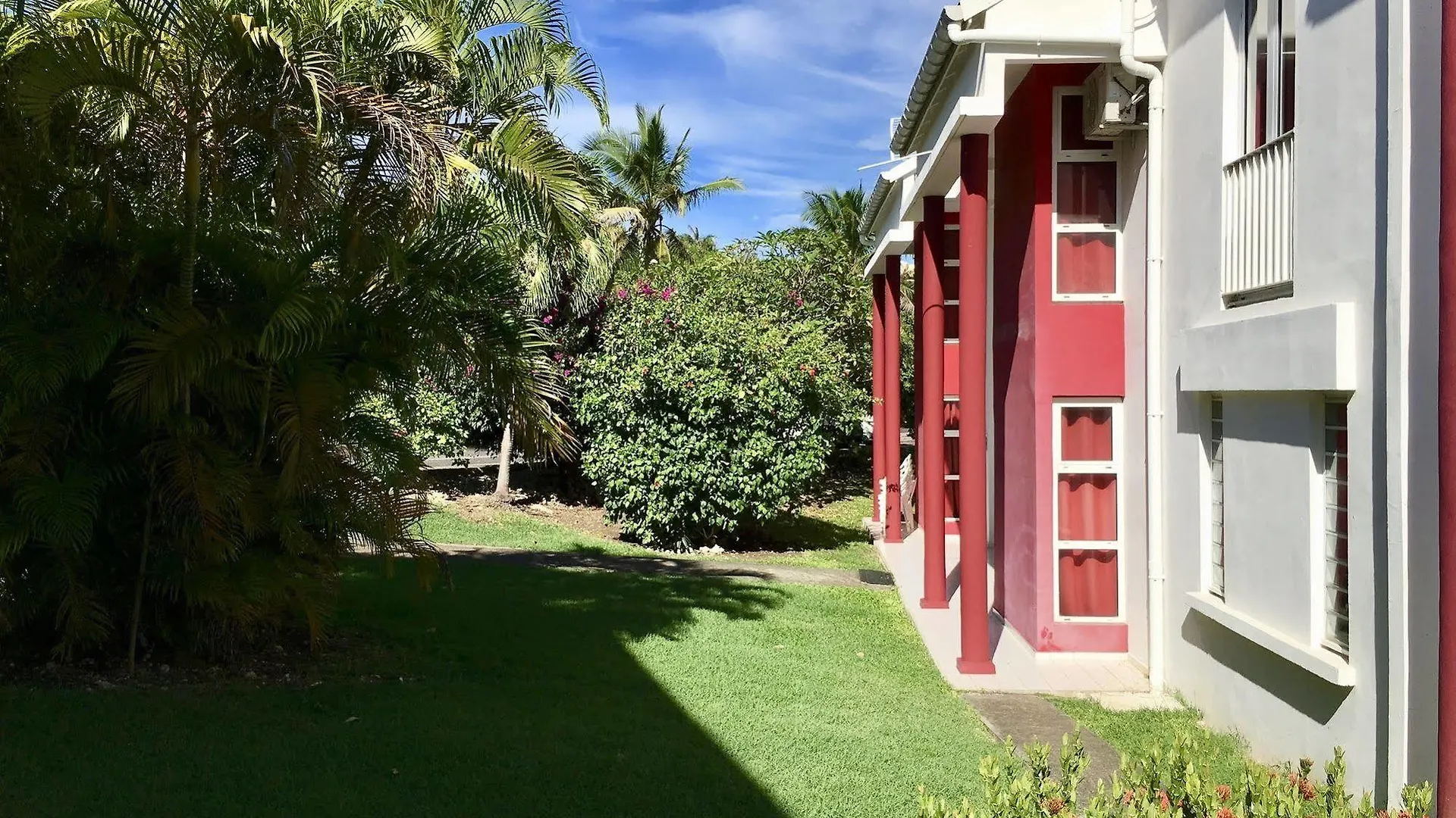 Residence Le Vallon Guadeloupe Parc Piscine Appartements & Studios & Services Hoteliers A La Carte Saint-Francois  Hotel